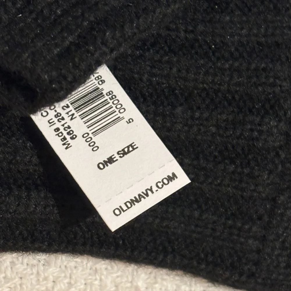 Old Navy Classic Black Knit Gloves